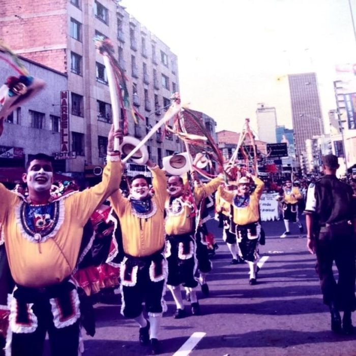1998 – Feria de las Flores Medellín Desfile